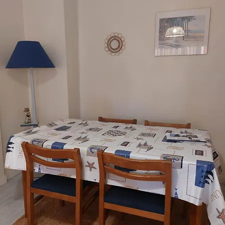 Style Vintage Chic A 20 M De La Saint-Georges-de-Didonne