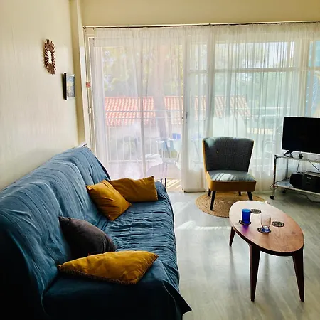 Style Vintage Chic à 20 M De La Appartement